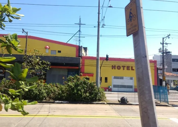 Hotel Metrosul